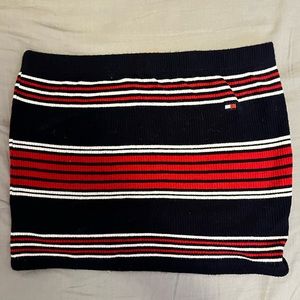 Small, Tommy Hilfiger crop top